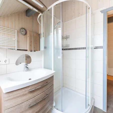 Nyaraló Im Skandinavischen Stil Granzow